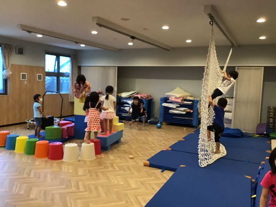 遊戯室　室内遊具